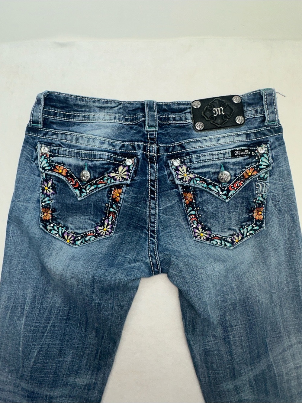 Miss Me Signature Skinny Jeans Size 29 Floral Embroidered Rhinestone Pocket